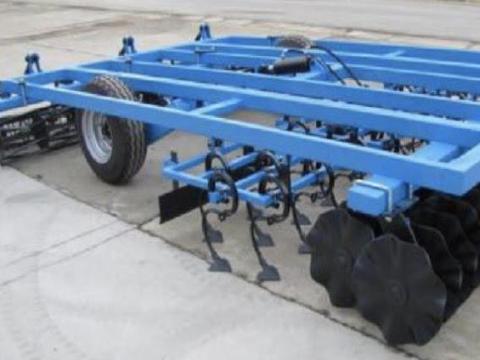 Új Magágykészítő Kombinátorok, elöl 2 soros tárcsasorral, 3 sor kapával, függesztett,  fix