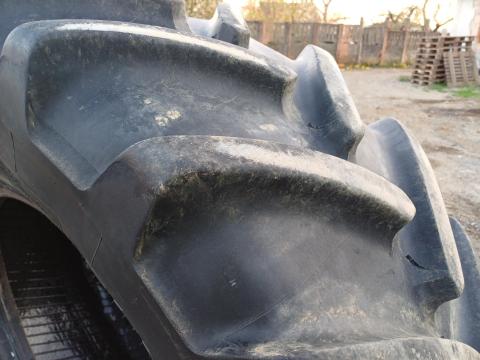 Michelin 540/65 R28 Michelin 540/65 R28