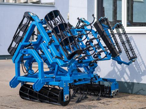 Új Magágykészítő Kombinátorok, elöl rögtörővel, függesztett, hidraulikus csukással eladó Új Magágykészítő Kombinátorok, elöl rögtörővel, függesztett, hidraulikus csukással eladó