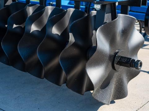 Új Magágykészítő Kombinátorok, elöl 1 soros tárcsasorral, 4 sor kapával, függesztett, hidr Új Magágykészítő Kombinátorok, elöl 1 soros tárcsasorral, 4 sor kapával, függesztett, hidr