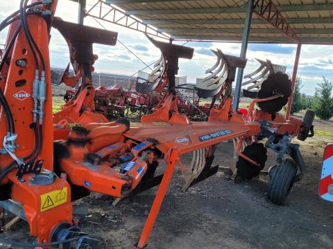 KUHN Variomaster váltvaforgatós eke eladó KUHN Variomaster váltvaforgatós eke eladó