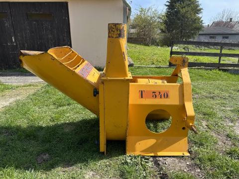 KIRCHNER SMZ 30 MH kardánhajtású terménydaráló KIRCHNER SMZ 30 MH kardánhajtású terménydaráló