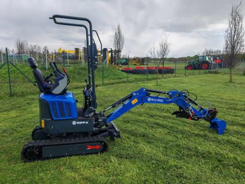 Rippa R13 PRO gumihevederes kotrógép Rippa R13 PRO gumihevederes kotrógép