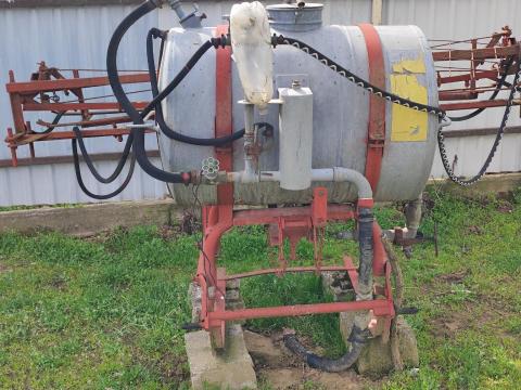 Függesztett permetezőgép Függesztett permetezőgép