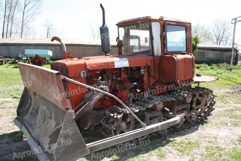 DT-75 lánctalpas traktor eladó, jó állapotban