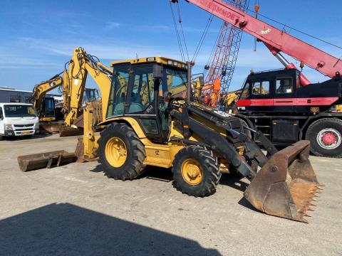 Caterpillar 432D / 2002 / 7 212 üzemóra / Lízing 20%-tól