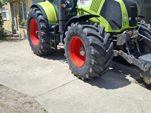Class Axion 850 Class Axion 850