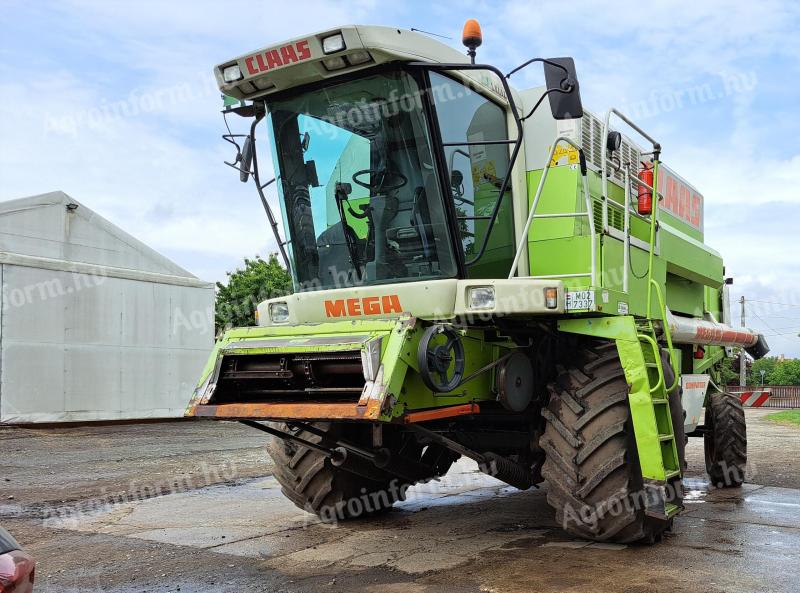 Claas Mega 208