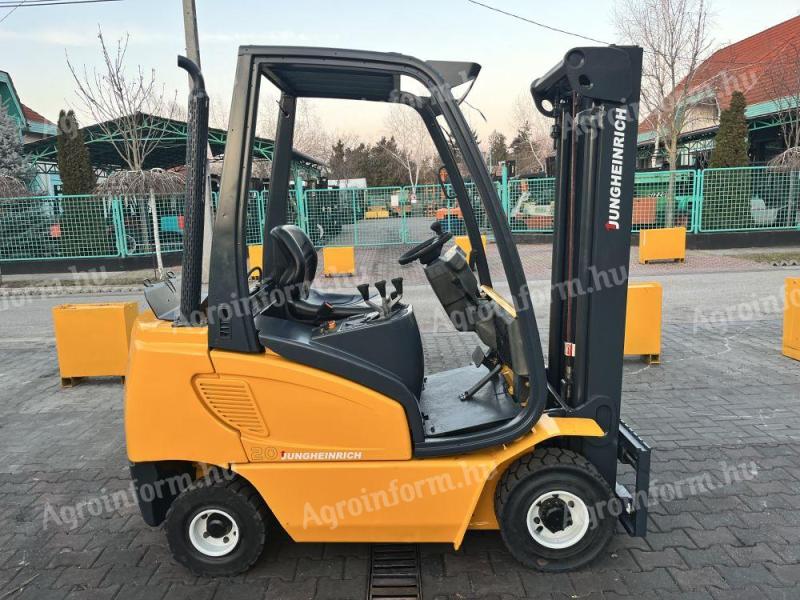 Jungheinrich 2 tonnás targonca (V-4033)