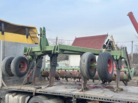 Ih 5 késes talajlazító rögtörő hengerrel lazító Ih 5 késes talajlazító rögtörő hengerrel lazító