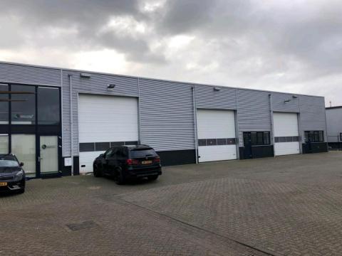 Bontott 875 m²-es csarnok eladó Bontott 875 m²-es csarnok eladó