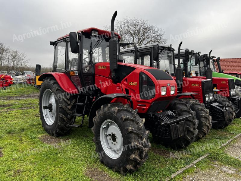 MTZ-1221.3 traktor