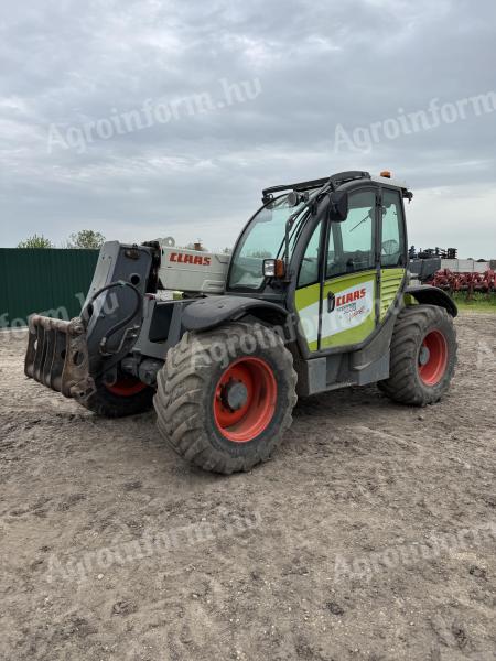 Claas scorpion 7030
