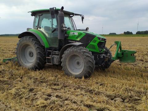 Deutz-Farh 6120 - 0%Áfa-Leszállítva Deutz-Farh 6120 - 0%Áfa-Leszállítva
