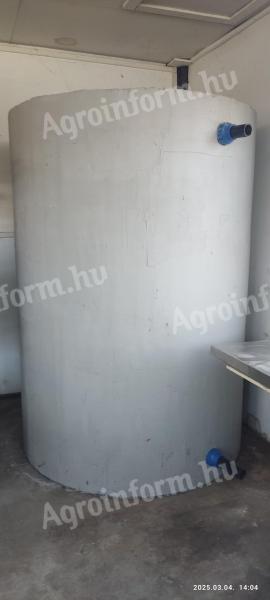 Polipropilén, szigetelt, 3 köbméteres műanyag tartály eladó