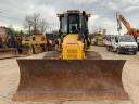 Komatsu D51PX-24 dózer