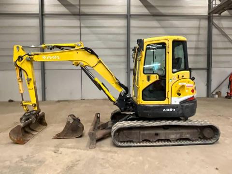 Kubota U 48-4 / 2015 / 3 184 üzemóra / Lízing 20%-tól Kubota U 48-4 / 2015 / 3 184 üzemóra / Lízing 20%-tól