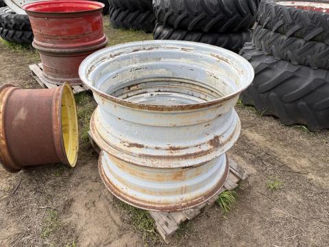 14x38"-os traktorfelni (csak a pánt,  ráf) 14x38"-os traktorfelni (csak a pánt,  ráf)