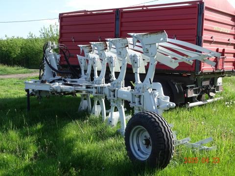 ERMO váltvaforgó eke