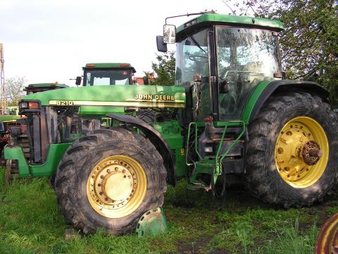 John Deere 8210 alkatrészek