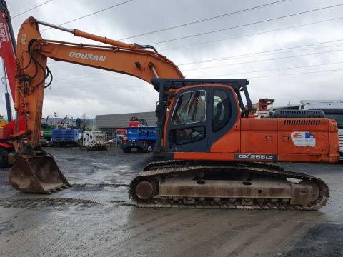 Doosan DX 255 LC / 2007 / 7 265 üzemóra / Lízing 20%-tól