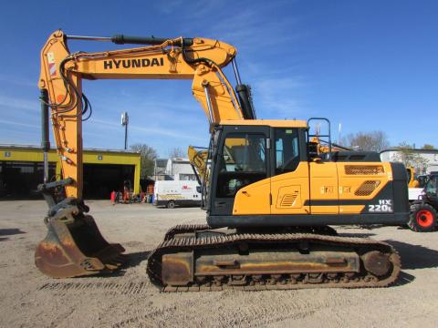 Hyundai HX 220 L / 2018 / 2 518 üzemóra / Lízing 20%-tól