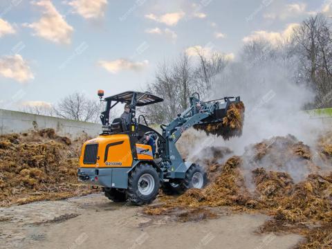 Garantált Legalacsonyabb ÁR! Homlokrakodó, önjáró, mini gumikerekes rakodógép 26 LE (max 1750kg) / Giant G2500 HD (demo)