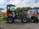 Homlokrakodó, önjáró, mini gumikerekes rakodógép 26 LE (max 1750kg) / Giant G2500 HD (demo)
