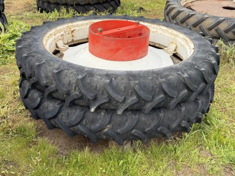 9,5 R44, 230/95 R44 komplett ápolókerék,  művelőkerék