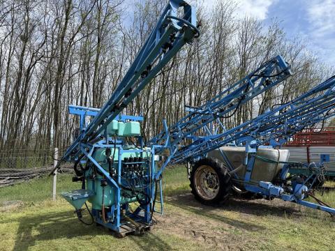 BERTHOUD 1200/12 függesztett vegyszerező Hardi,  Kertitox,  Forrás