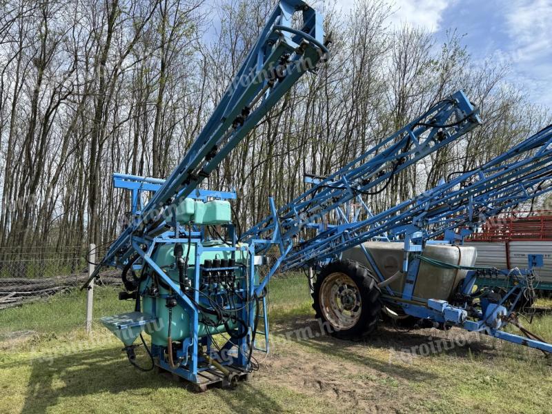 BERTHOUD 1200/12 függesztett vegyszerező Hardi,  Kertitox,  Forrás