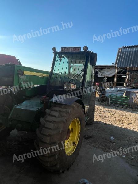 John Deere 3215 Teleszkópos rakodó