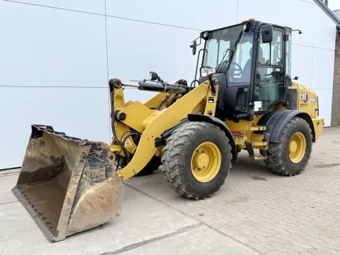 Caterpillar 908M / 2020 / 11 214 üzemóra / Lízing 20%-tól