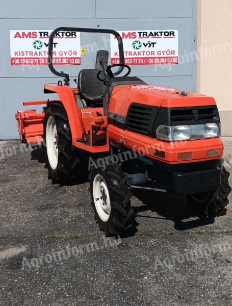 Kubota GL240 összkerekes,  szervós 24 LE traktor,  gyári talajmaróval
