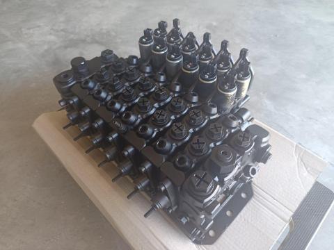 Timberjack 810B,  1010B használt vezérlőtömb Parker L90LS F643144 Timberjack 810B,  1010B használt vezérlőtömb Parker L90LS F643144