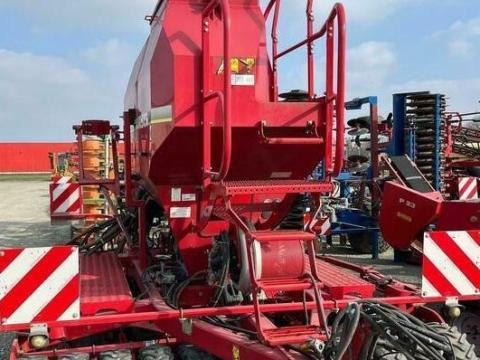 Horsch Pronto 3DC PPF mellső és hátsó tömörítőkeréksorral Horsch Pronto 3DC PPF mellső és hátsó tömörítőkeréksorral