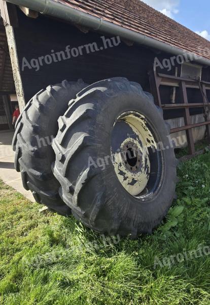 Duplakerekes zetor super 16245