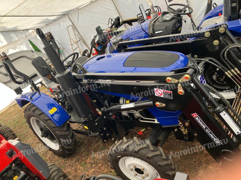 35 Lovas,  kapcsolható 4x4 meghajtású új traktor borulásgátlóval,  napfénytetővel eladó