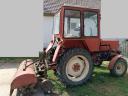 T25 traktor talajmaróval