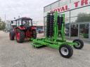 AGRIMETAL 5,2 M VONTATOTT HIDRAULIKUS GYŰRŰSHENGER - RAKTÁRKISÖPRÉSI AKCIÓ - ROYAL TRAKTOR