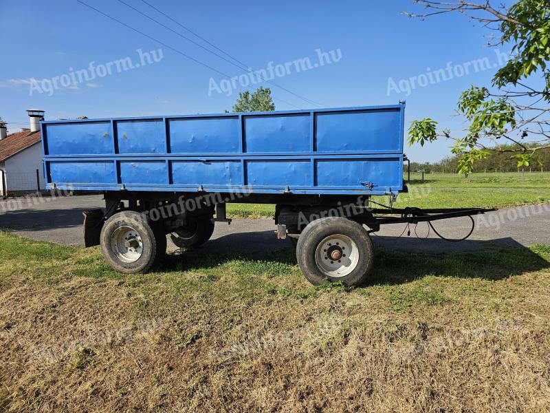 ELADÓ HW6011 típusú pótkocsi