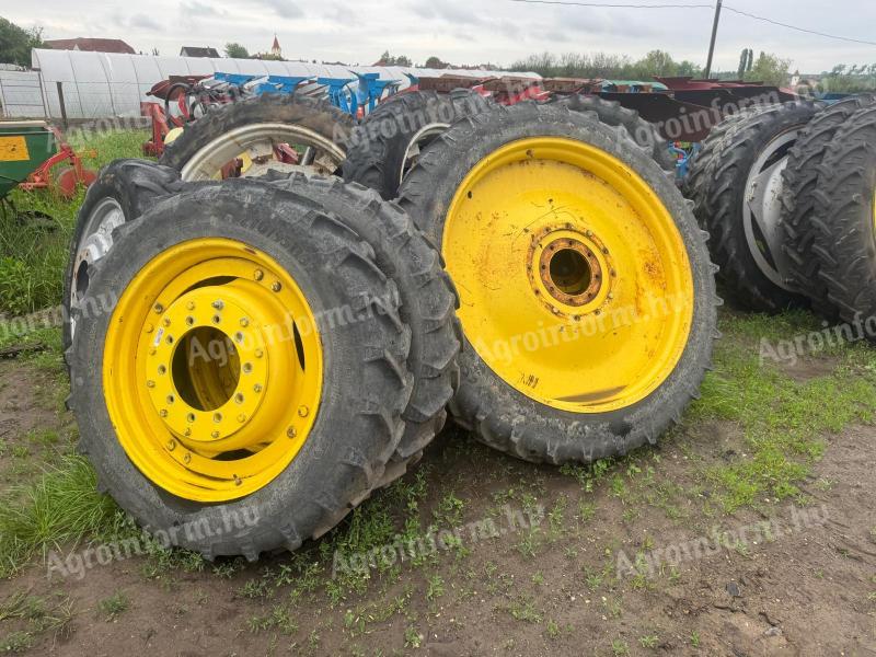 ÁPOLÓKERÉK,  MŰVELŐKERÉK garnitúra JOHN DEERE,  CLAAS,  FENDT,  NEW HOLLAND stb.270/95R48 és