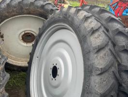 ÁPOLÓKERÉK,  MŰVELŐKERÉK garnitúra DEUTZ,  JOHN DEERE,  CLAAS,  FENDT,  NEW HOLLAND stb