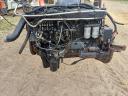6 hengeres MAN-motor