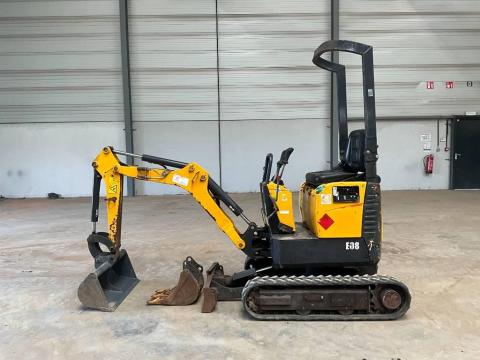 Bobcat E 08 / 2014 / 1 928 üzemóra / Lízing 20%-tól