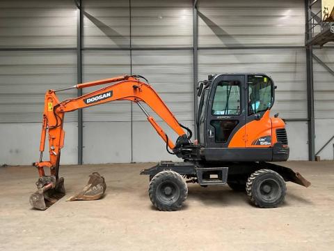 Doosan DX 55 W / 2011 / 5.110 óra / Lízing 20%-tól