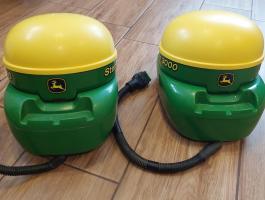 John Deere Starfire 3000 antenna