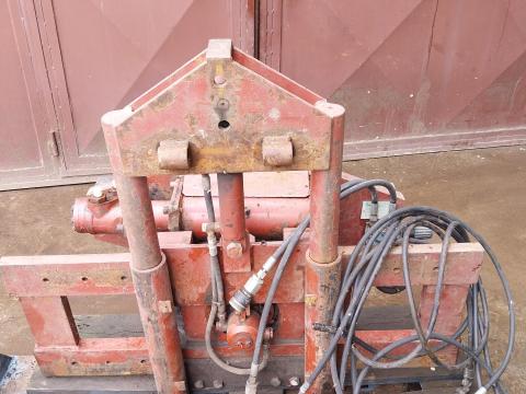 Targonca-villafordító Targonca-villafordító