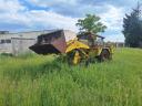 JCB kombirakodó gép