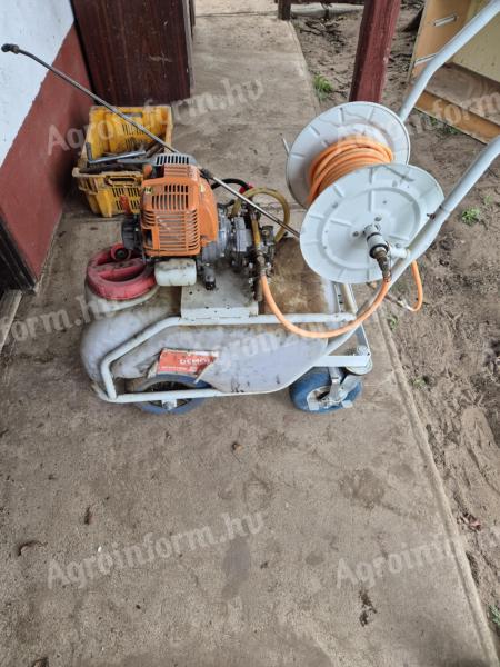 Motoros permetező 50L